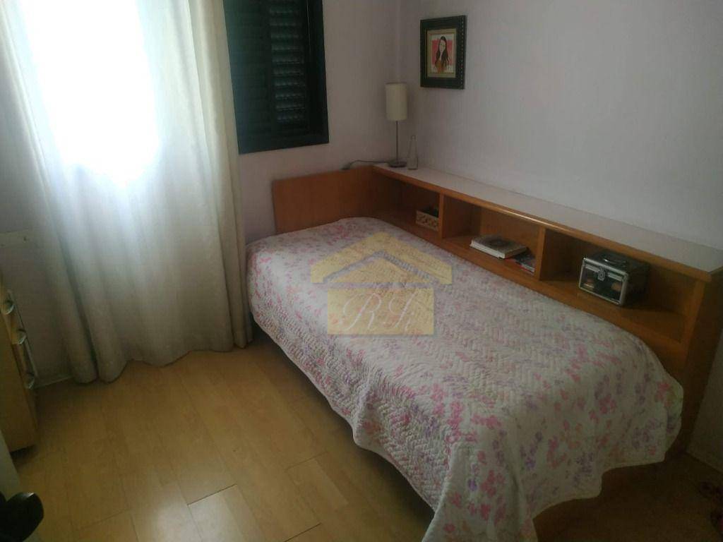 Apartamento à venda com 3 quartos, 75m² - Foto 8