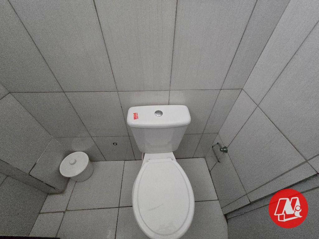 Apartamento para alugar com 2 quartos, 94m² - Foto 15