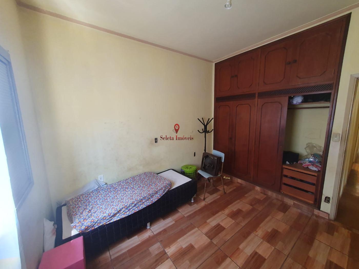 Casa à venda com 4 quartos, 330m² - Foto 15