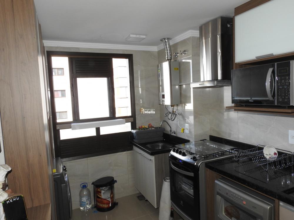 Apartamento à venda com 2 quartos, 82m² - Foto 17