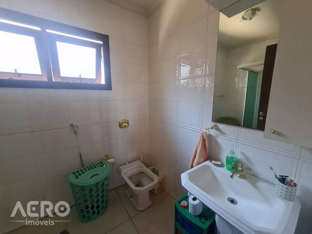 Casa de Condomínio à venda com 4 quartos, 300m² - Foto 11