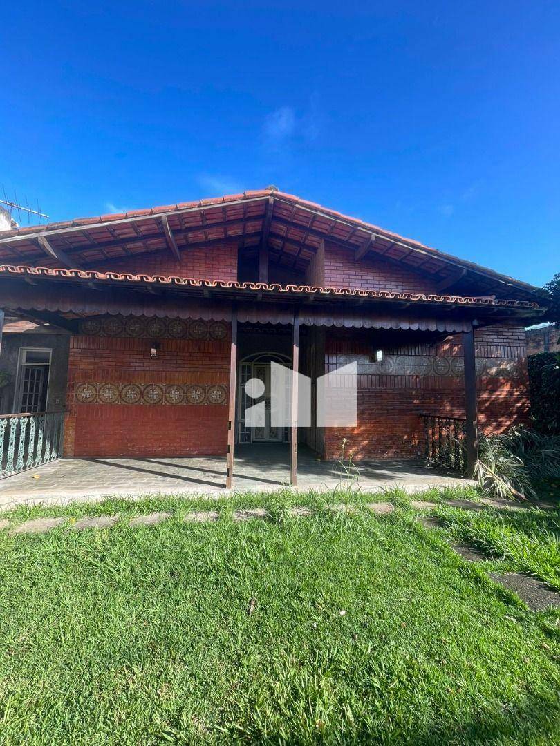 Casa de Condomínio para alugar com 5 quartos, 580m² - Foto 1