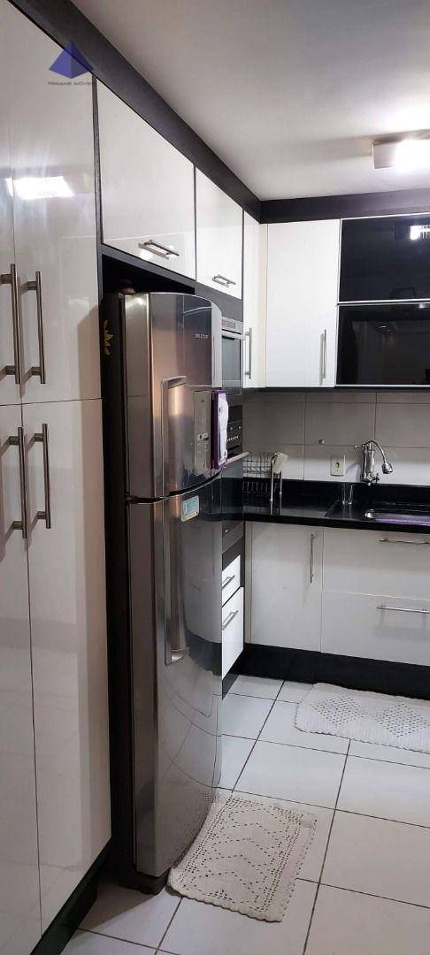 Apartamento à venda com 3 quartos, 75m² - Foto 7