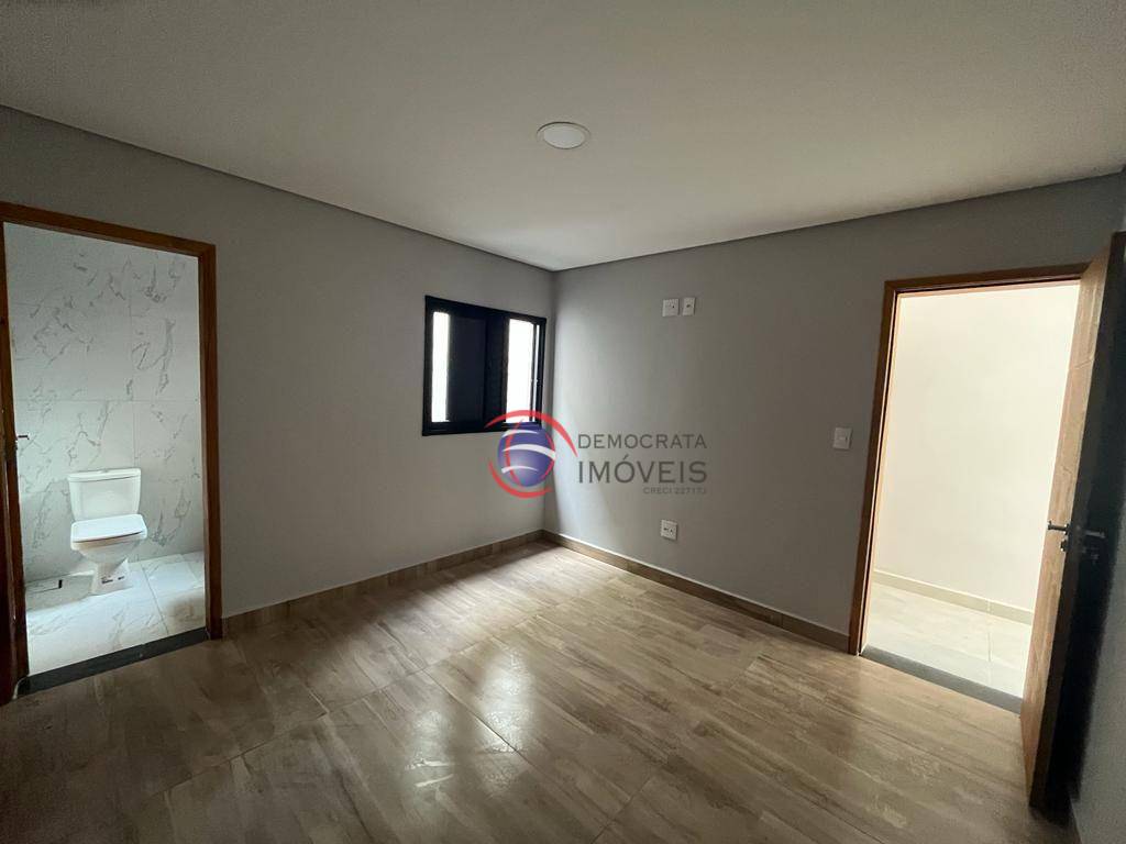 Sobrado à venda com 2 quartos, 133m² - Foto 3