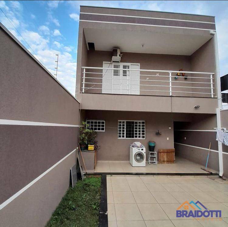 Casa à venda com 3 quartos, 202m² - Foto 9