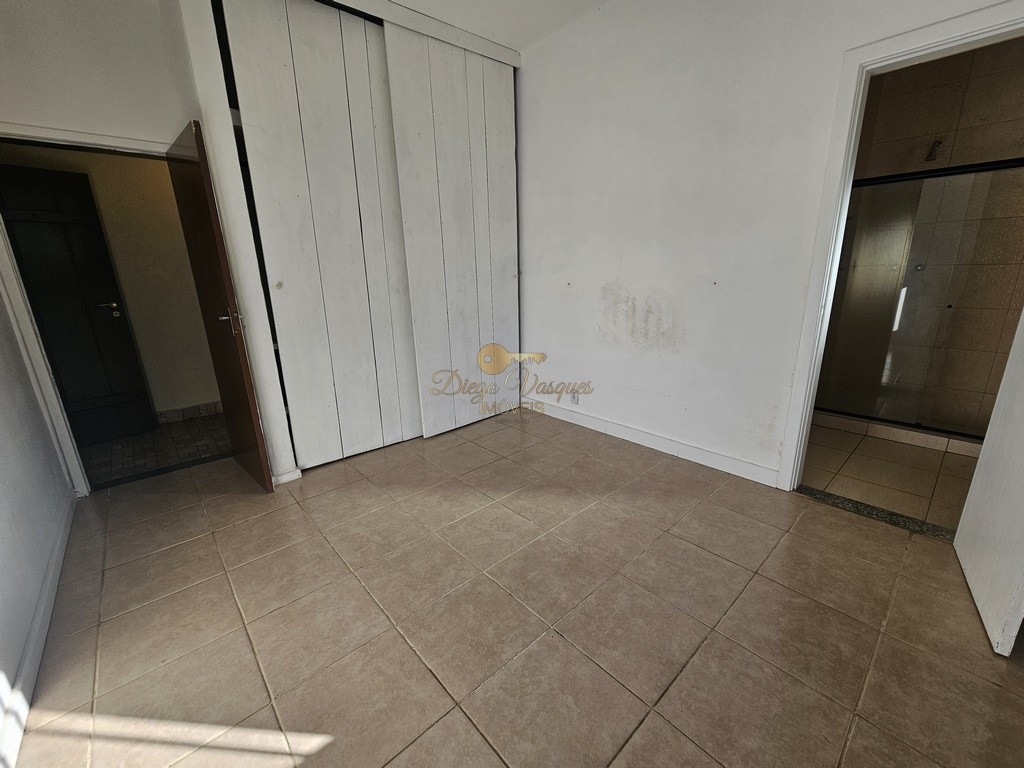 Casa à venda com 3 quartos, 253m² - Foto 25