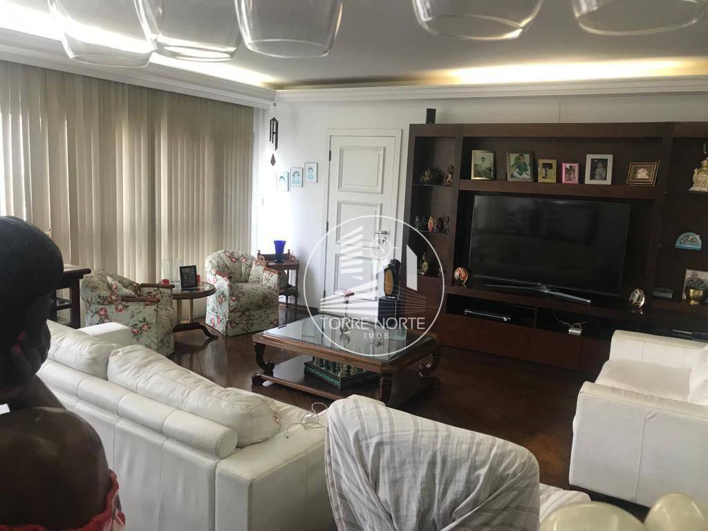 Apartamento à venda com 4 quartos, 160m² - Foto 7