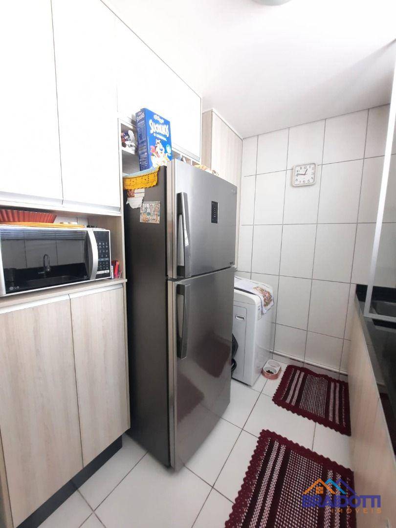 Apartamento à venda com 2 quartos, 45m² - Foto 9