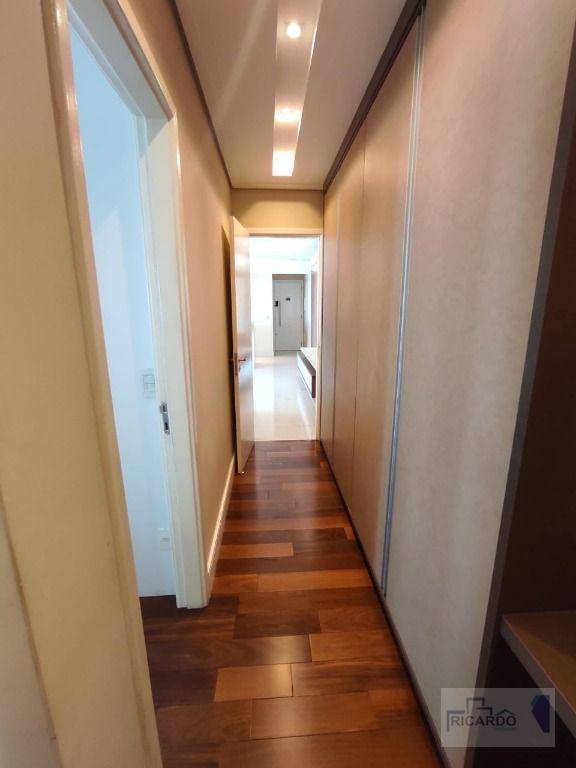 Apartamento para alugar com 3 quartos, 116m² - Foto 18