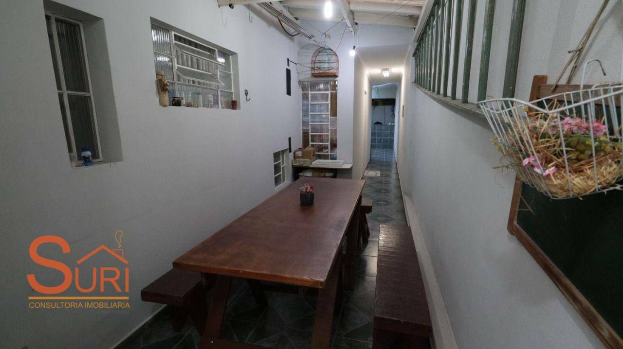 Sobrado à venda com 3 quartos, 227m² - Foto 4