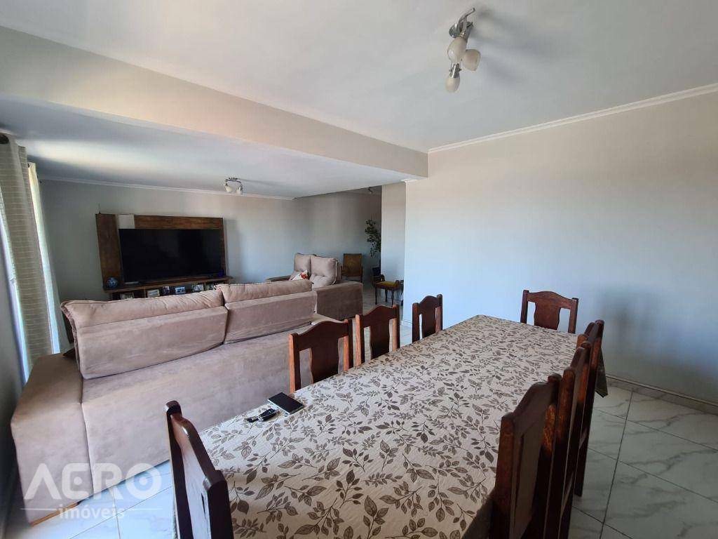 Apartamento à venda com 3 quartos, 191m² - Foto 7