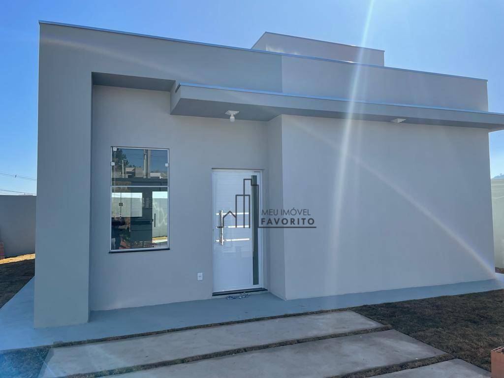 Casa à venda com 2 quartos, 95m² - Foto 1