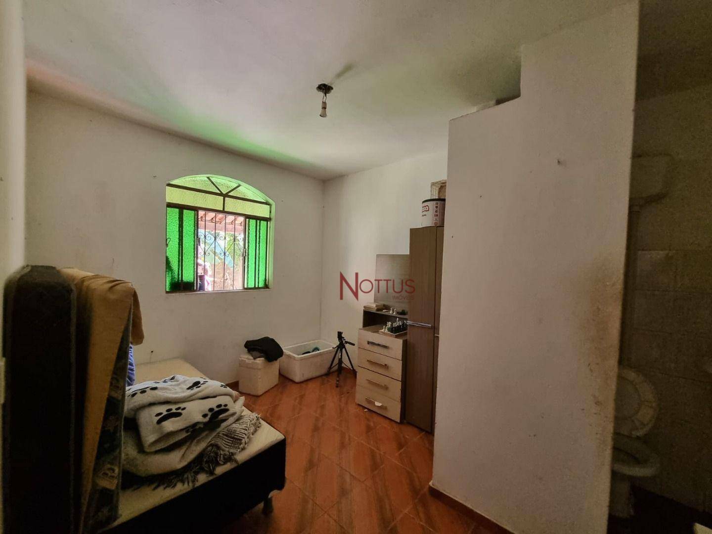 Casa à venda com 3 quartos, 225m² - Foto 11