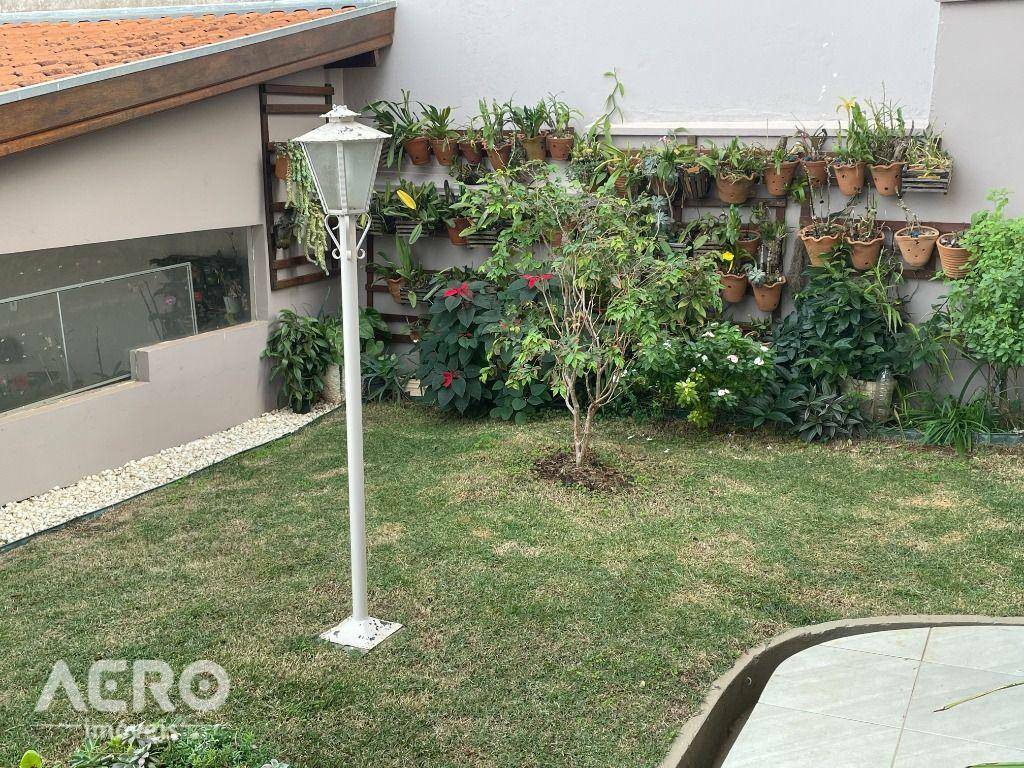 Casa de Condomínio à venda com 3 quartos, 341m² - Foto 19
