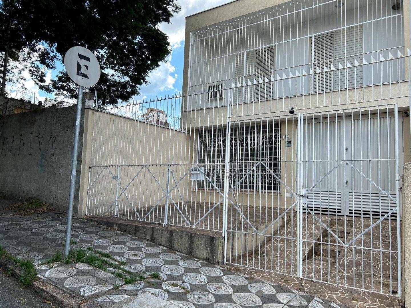 Casa à venda com 4 quartos, 265m² - Foto 2