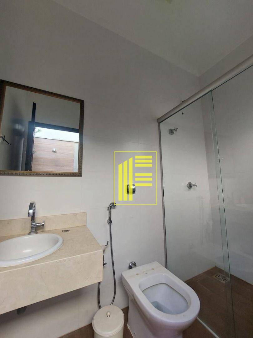 Casa de Condomínio para alugar com 3 quartos, 210m² - Foto 28