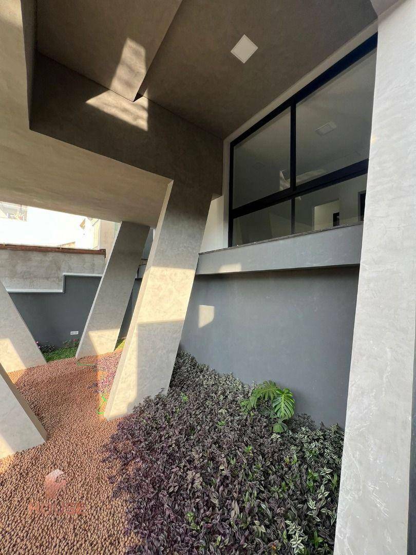 Casa de Condomínio à venda com 4 quartos, 375m² - Foto 16