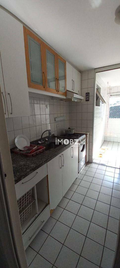 Apartamento à venda com 2 quartos, 63m² - Foto 10