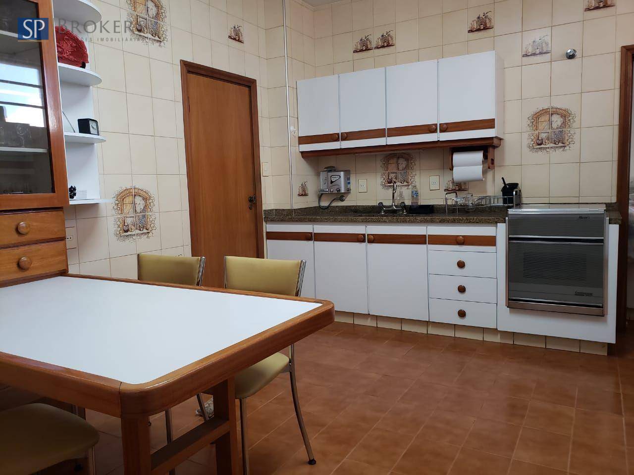 Apartamento à venda com 3 quartos, 136m² - Foto 8