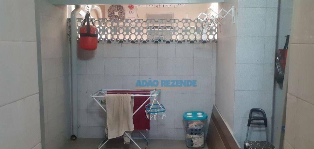 Apartamento à venda com 2 quartos, 70m² - Foto 15