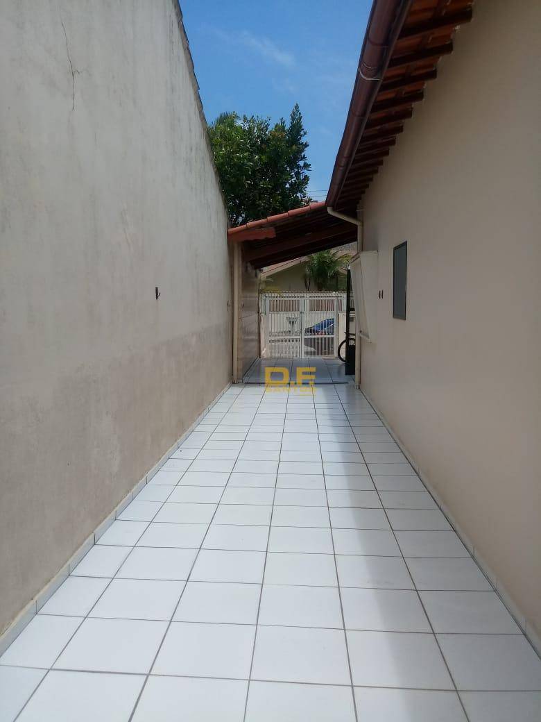 Casa à venda com 3 quartos, 87m² - Foto 20