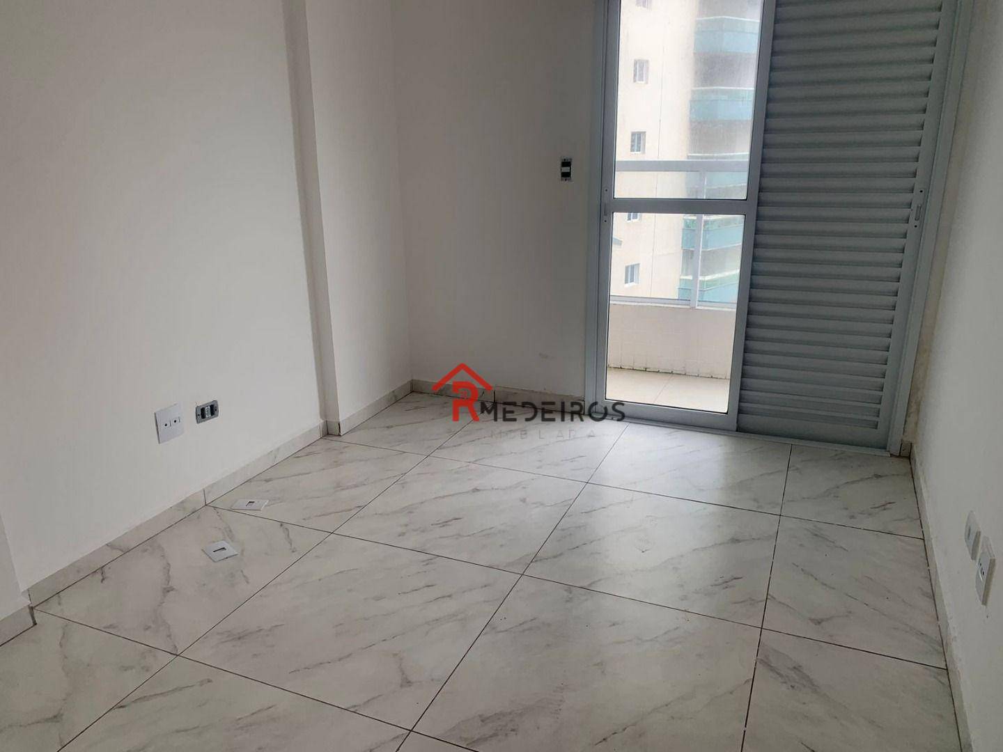 Apartamento à venda com 2 quartos, 67m² - Foto 13