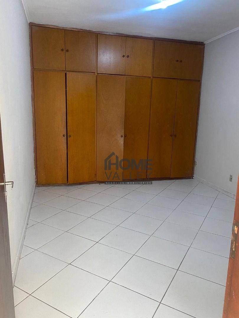 Casa à venda e aluguel com 4 quartos, 172m² - Foto 9