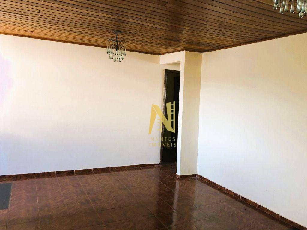 Casa à venda com 3 quartos, 100m² - Foto 8