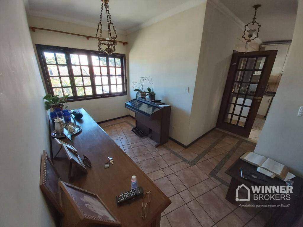 Sobrado à venda com 4 quartos, 445m² - Foto 10