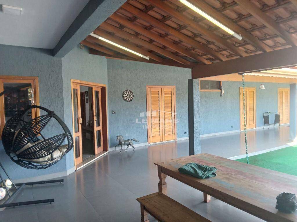 Chácara à venda com 3 quartos, 263m² - Foto 7