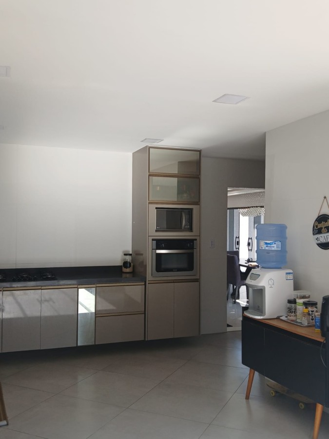 Casa de Condomínio à venda com 4 quartos, 300m² - Foto 12
