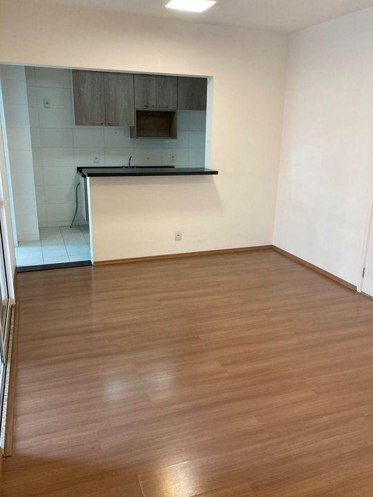 Apartamento à venda com 2 quartos, 79m² - Foto 1