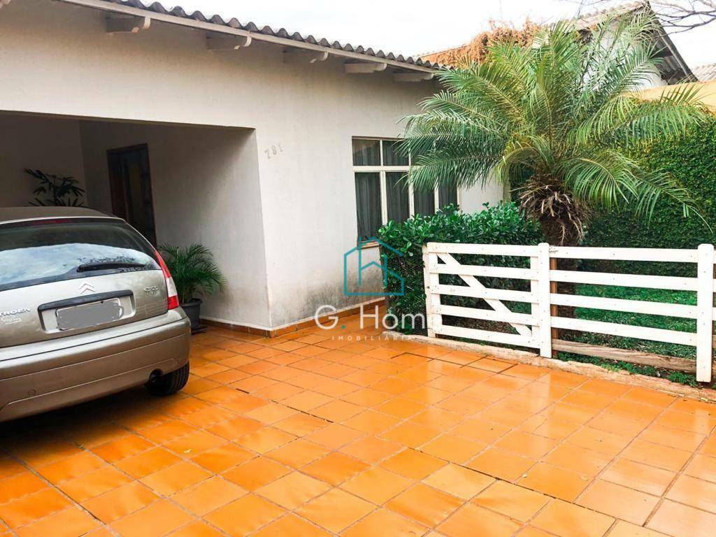 Casa à venda com 4 quartos, 140m² - Foto 2