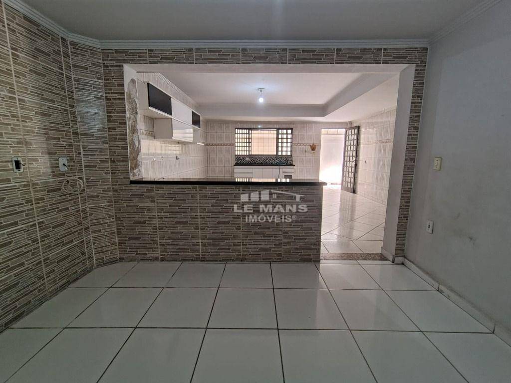 Casa à venda com 6 quartos, 296m² - Foto 28