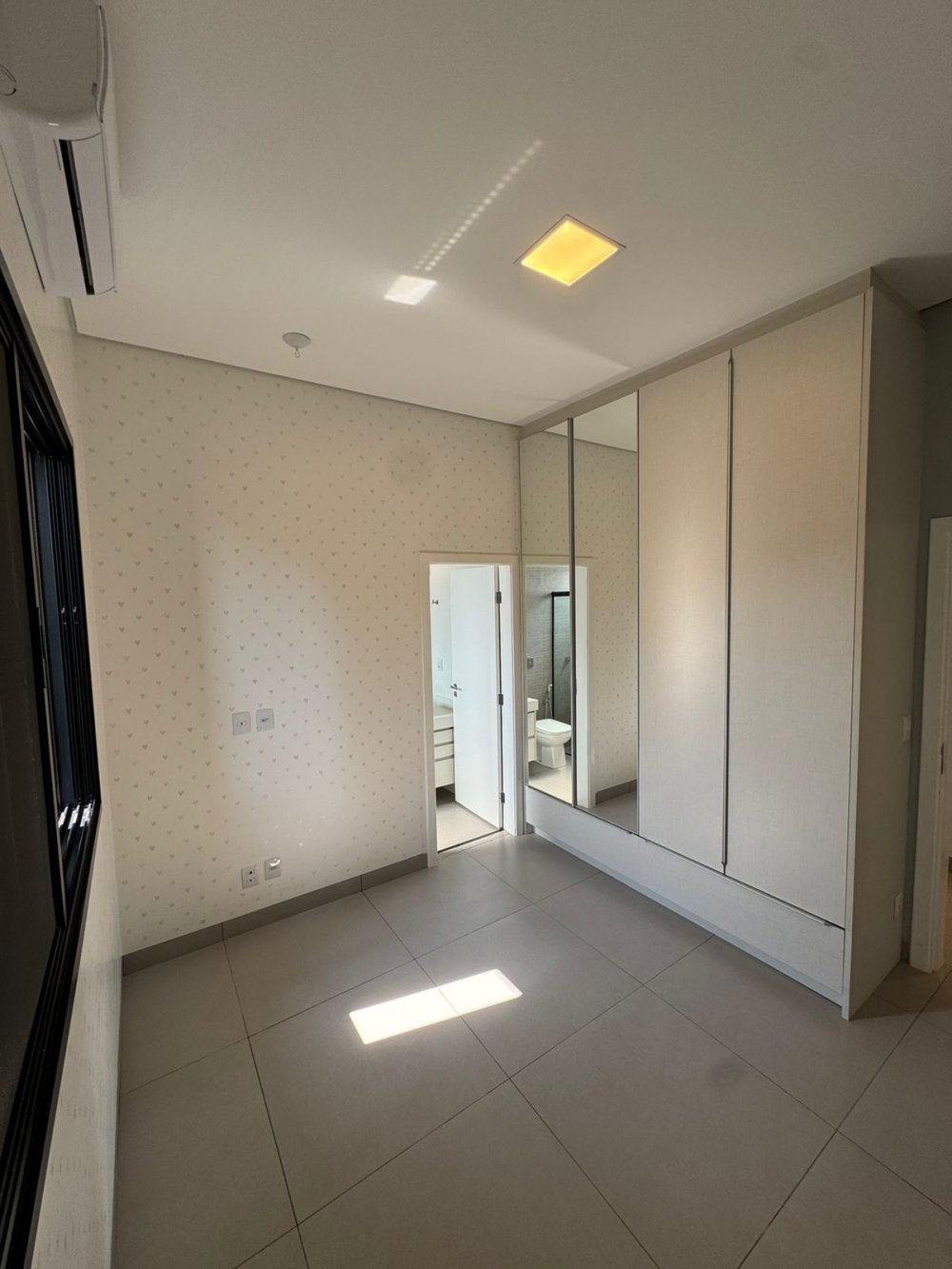 Casa de Condomínio à venda com 4 quartos, 280m² - Foto 14