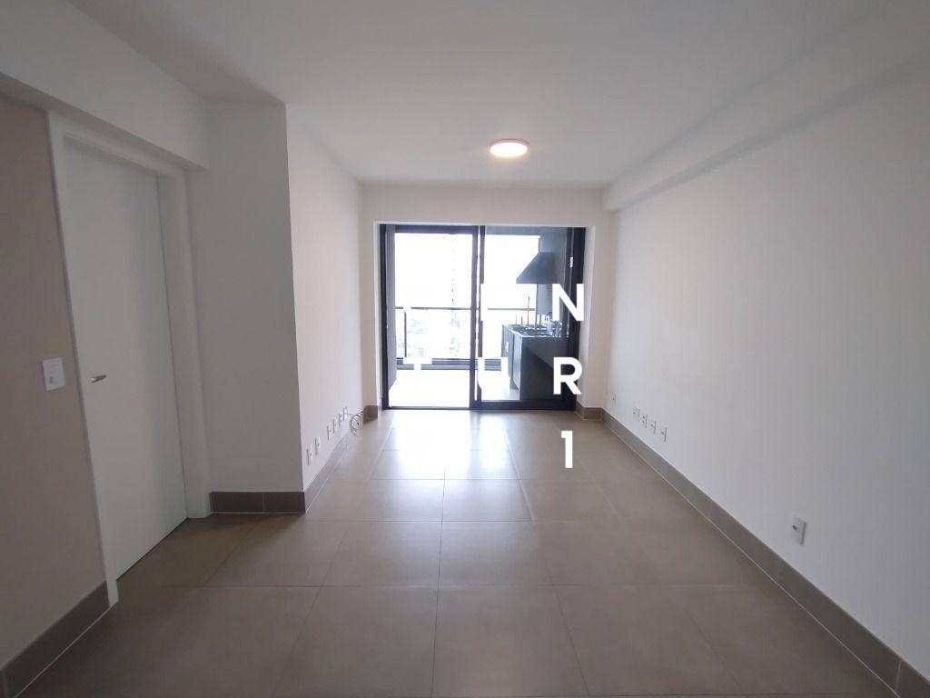 Apartamento para alugar com 3 quartos, 75m² - Foto 2