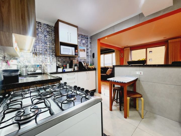 Apartamento à venda com 3 quartos, 95m² - Foto 8