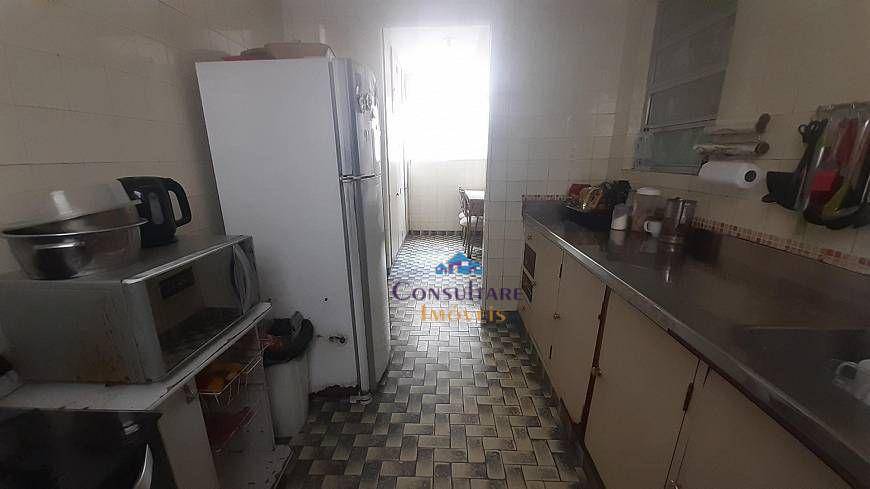 Casa de Condomínio à venda com 4 quartos, 240m² - Foto 4