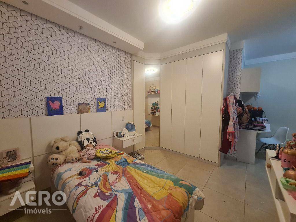 Casa de Condomínio à venda com 3 quartos, 220m² - Foto 25