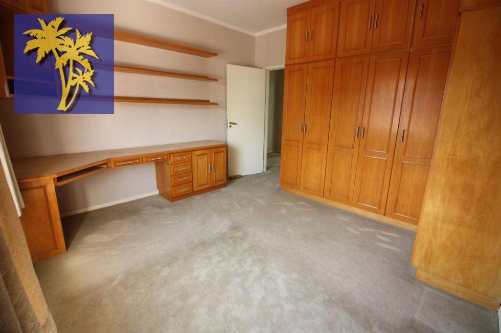 Casa para alugar com 3 quartos, 230m² - Foto 13