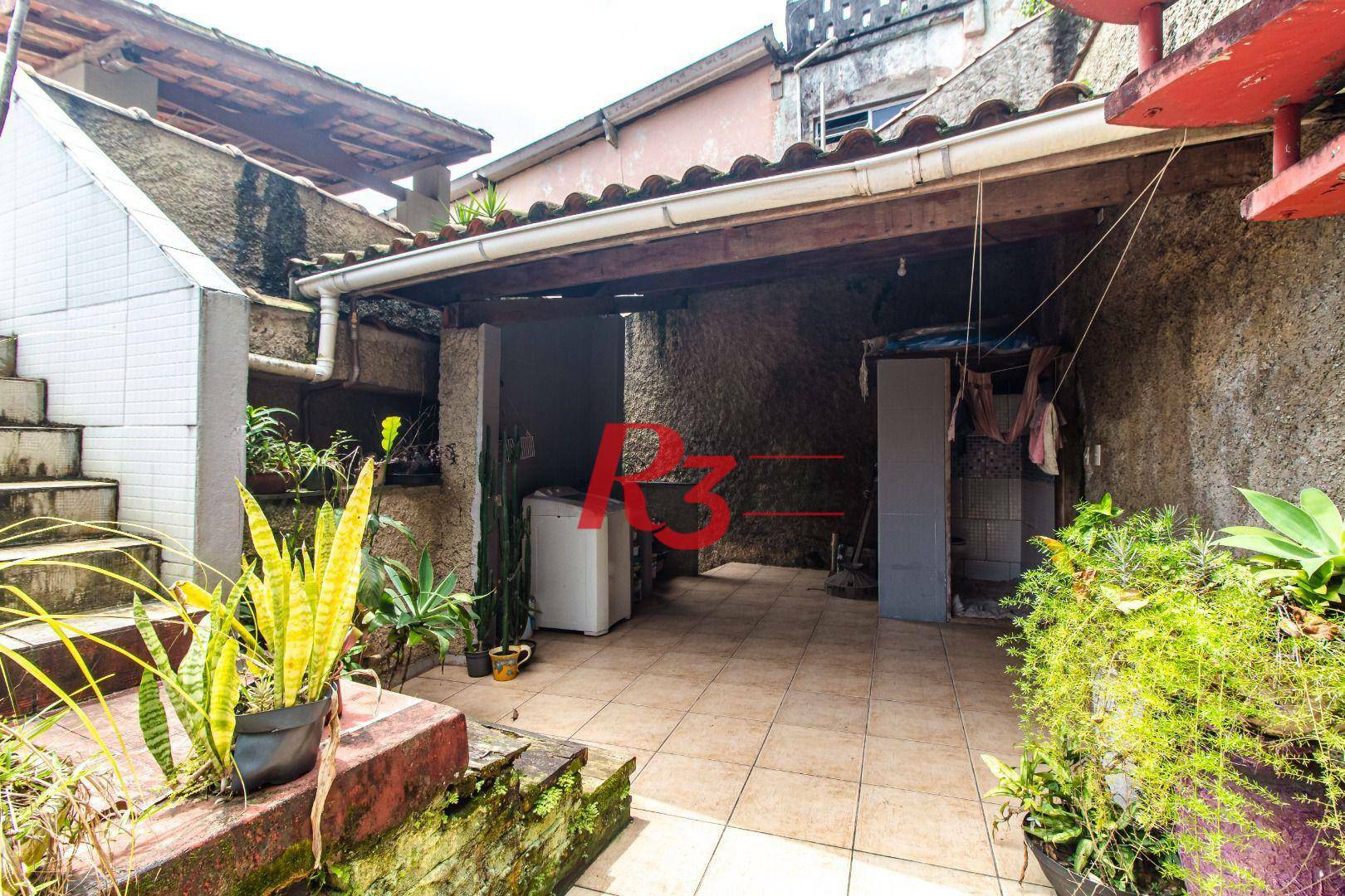 Casa à venda com 3 quartos, 350m² - Foto 8