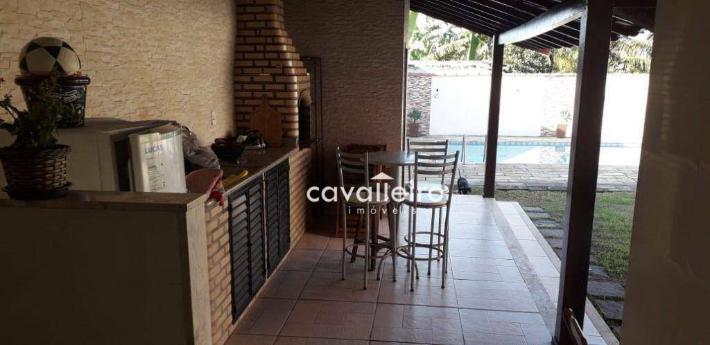 Casa à venda com 4 quartos, 250m² - Foto 27