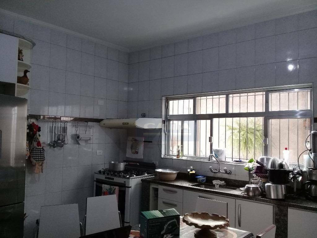 Casa à venda com 3 quartos, 246m² - Foto 25