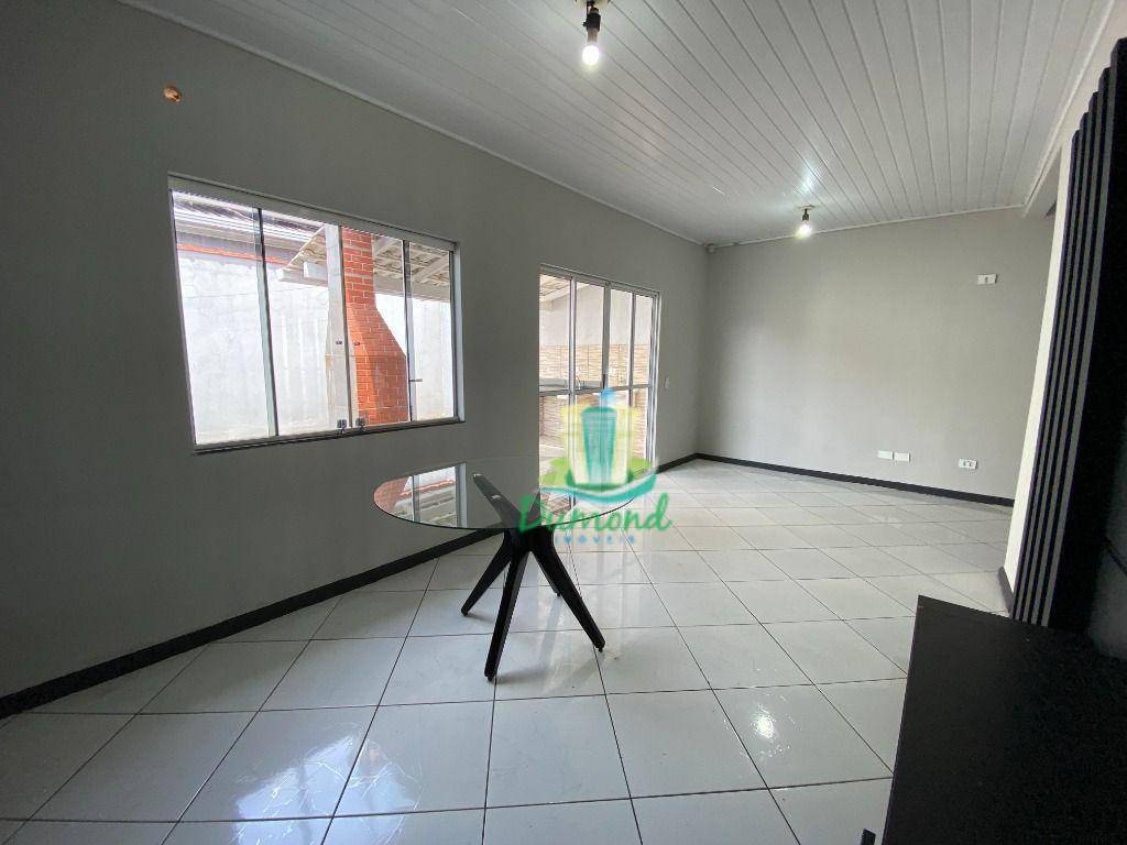 Casa para alugar com 3 quartos, 75m² - Foto 10