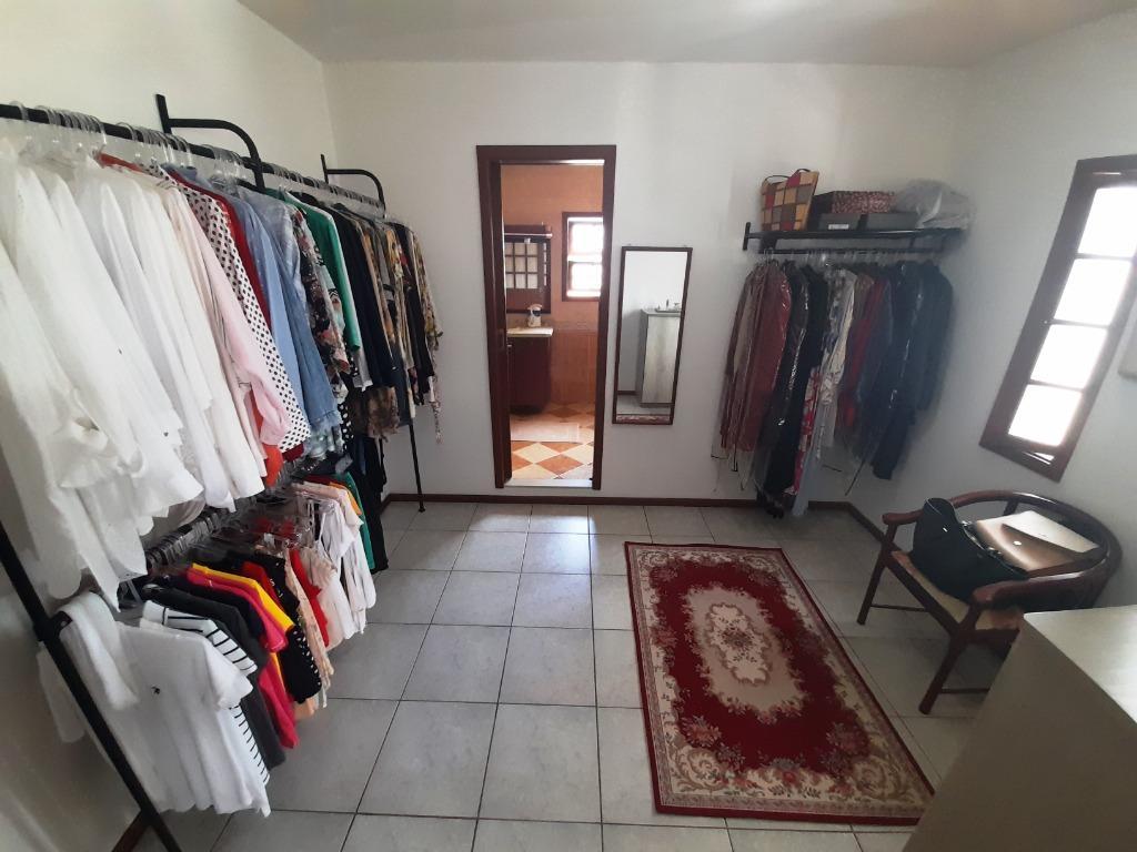 Casa à venda com 4 quartos, 350m² - Foto 17