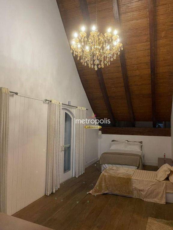 Sobrado à venda com 8 quartos, 800m² - Foto 17