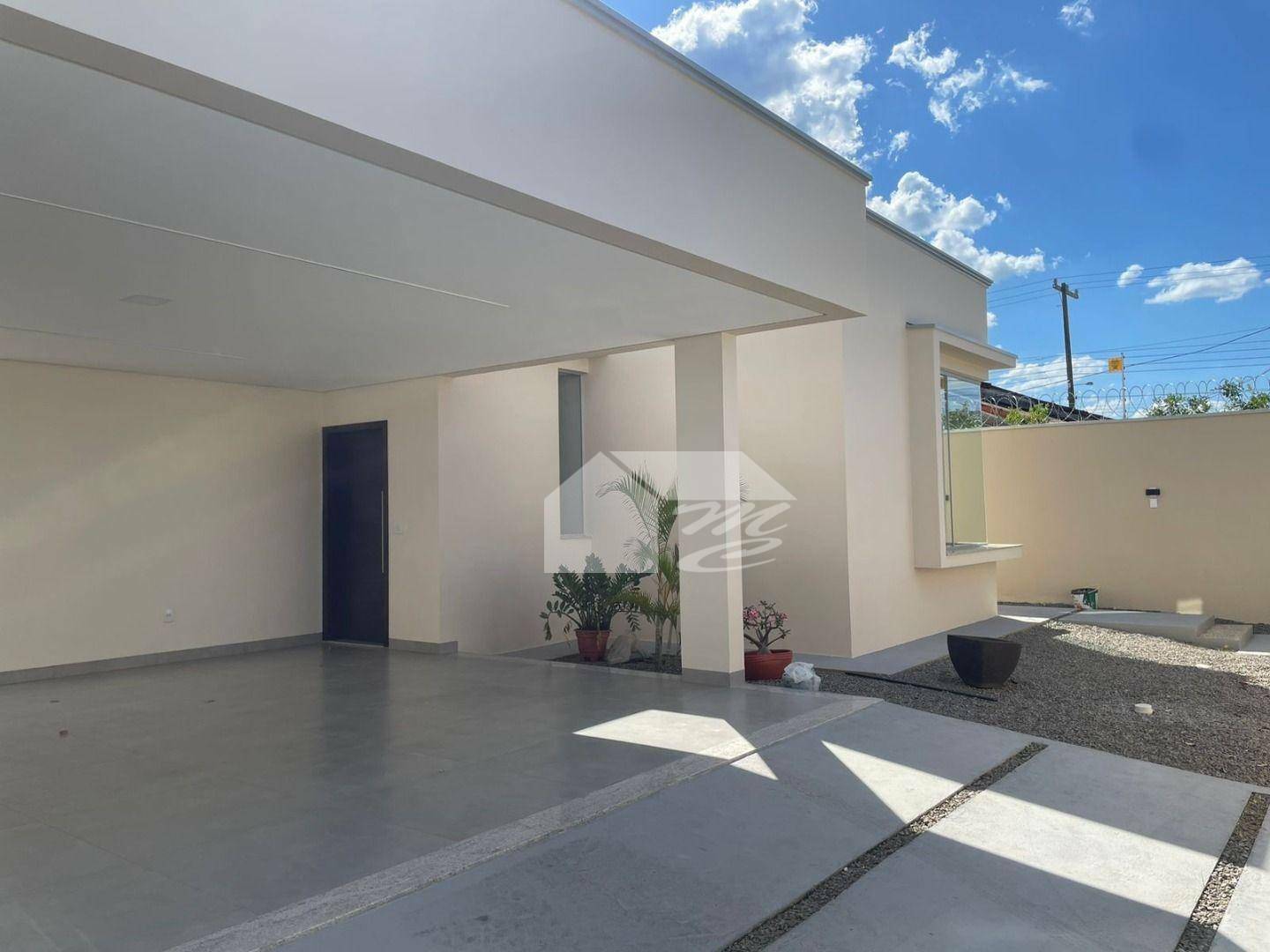 Casa à venda com 4 quartos, 250m² - Foto 3