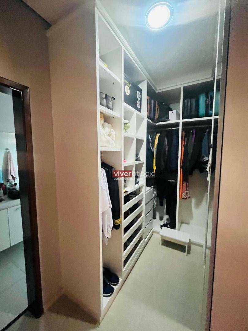 Casa à venda com 3 quartos, 250m² - Foto 9