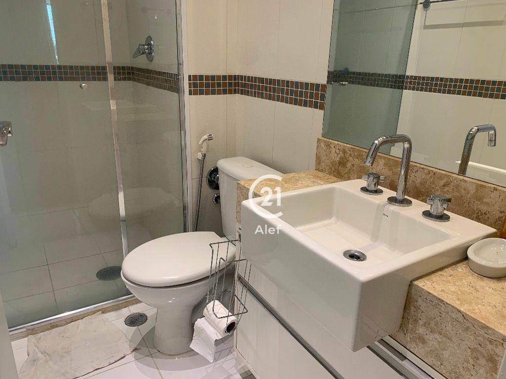 Apartamento para alugar com 2 quartos, 81m² - Foto 23