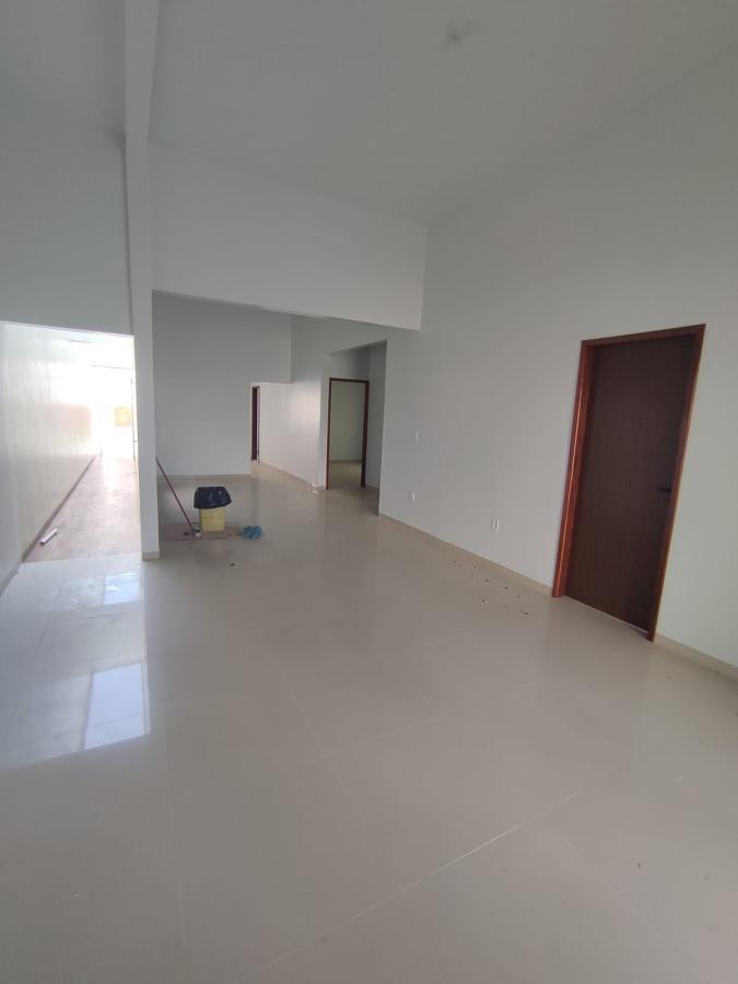 Casa para alugar com 2 quartos, 200m² - Foto 16